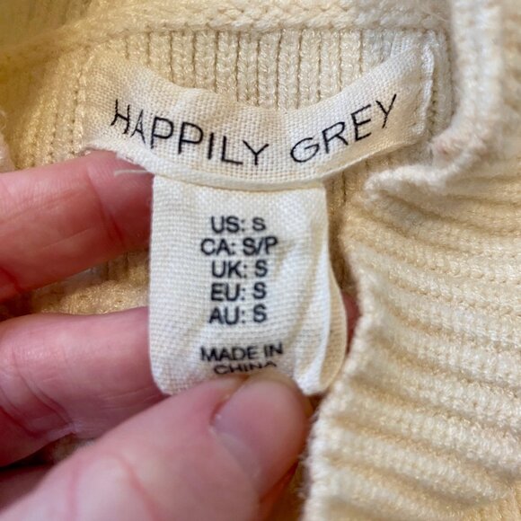 Happily Grey Mock Neck Sweater - Picture 4 of 6